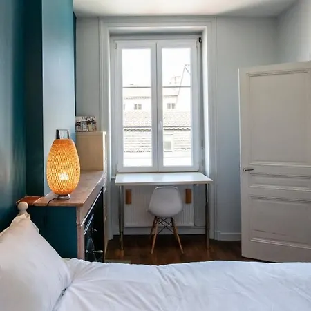 L'Indigo- Coup De Coeur Canut - Croix Rousse Lyon Exterior photo